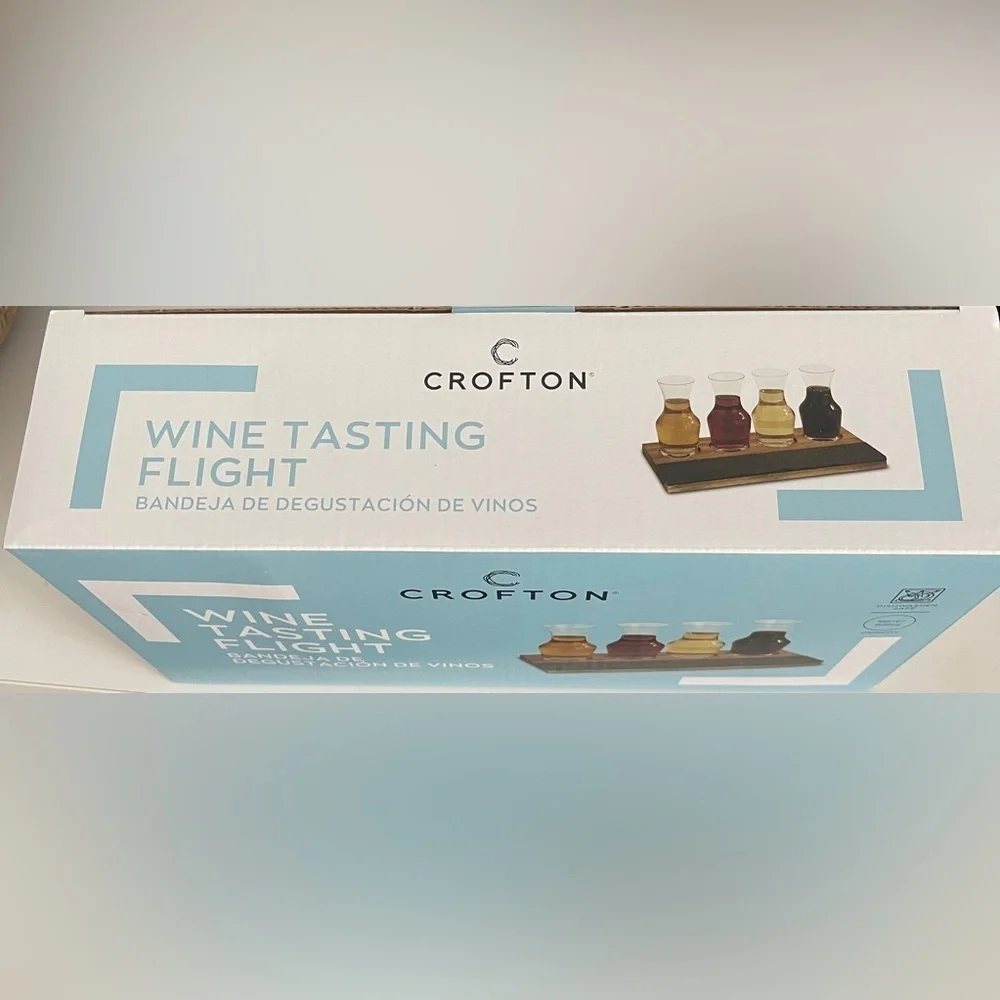 Crofton Wine Tasting Flight Set 4 Wine Glasses Wooden Board Chalk Party Games